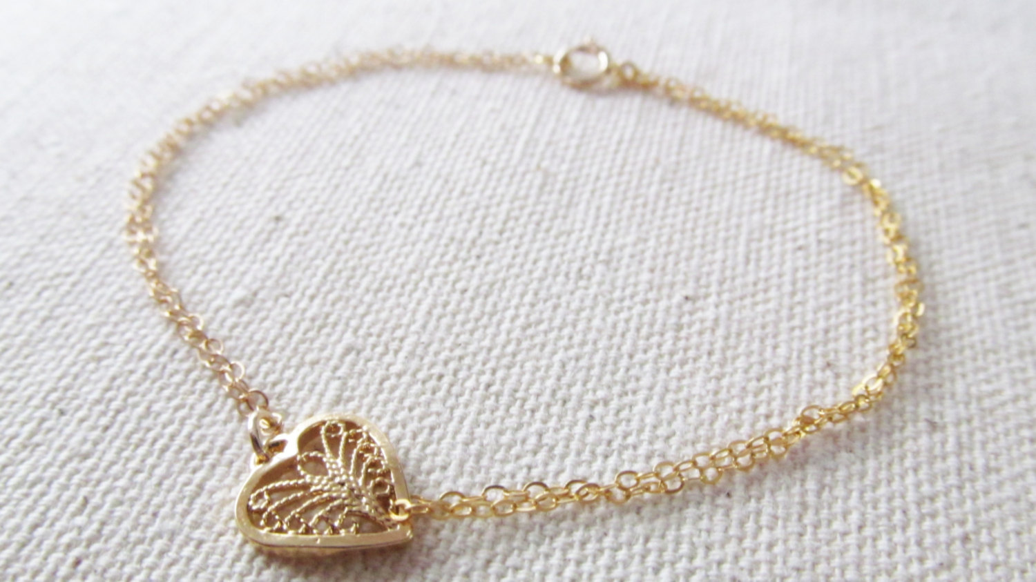 Heart Bracelet, 14kt Gold Filled Bracelet, Gift For Her on Luulla